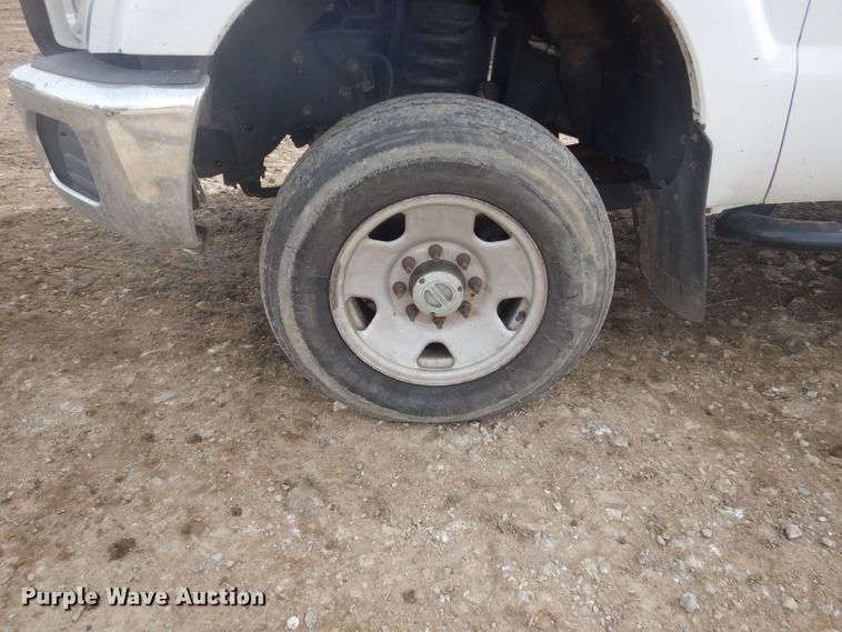 image for item GW9493 2011 Ford F250 Super Duty Crew Cab pickup truck