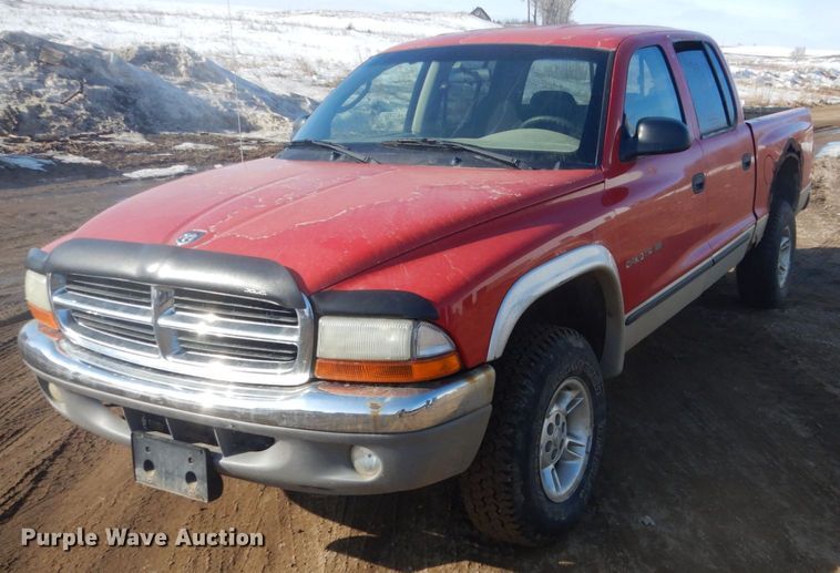 image for item GW9502 2001 Dodge Dakota Quad Cab pickup truck