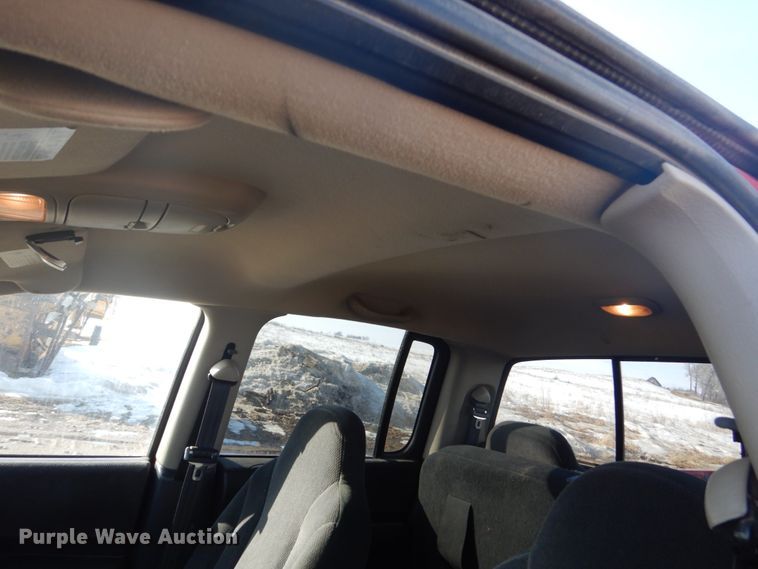 image for item GW9502 2001 Dodge Dakota Quad Cab pickup truck