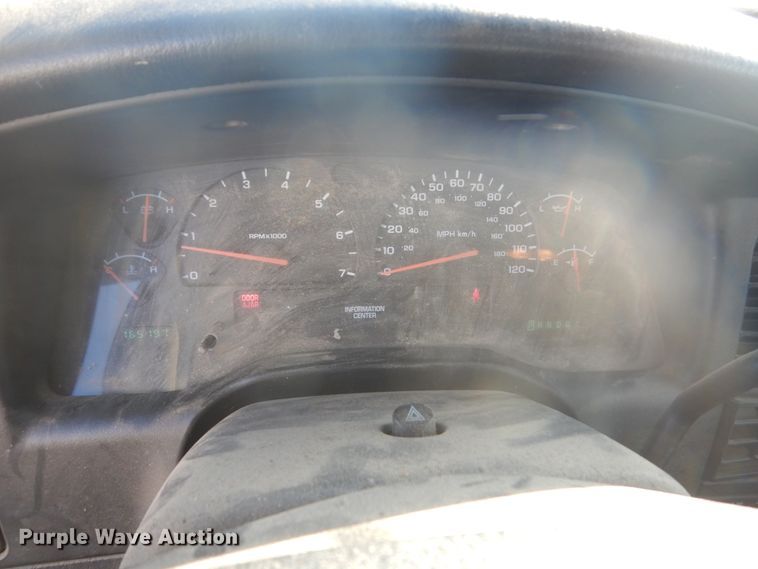 image for item GW9502 2001 Dodge Dakota Quad Cab pickup truck