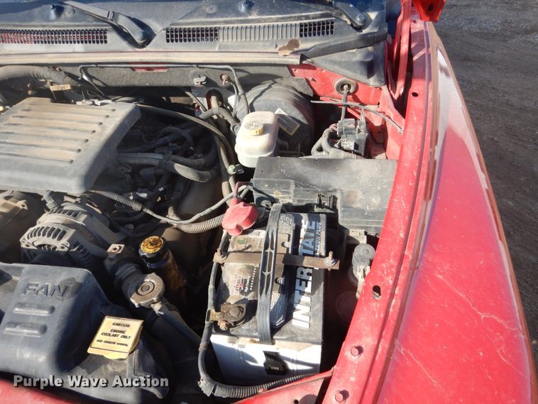 image for item GW9502 2001 Dodge Dakota Quad Cab pickup truck