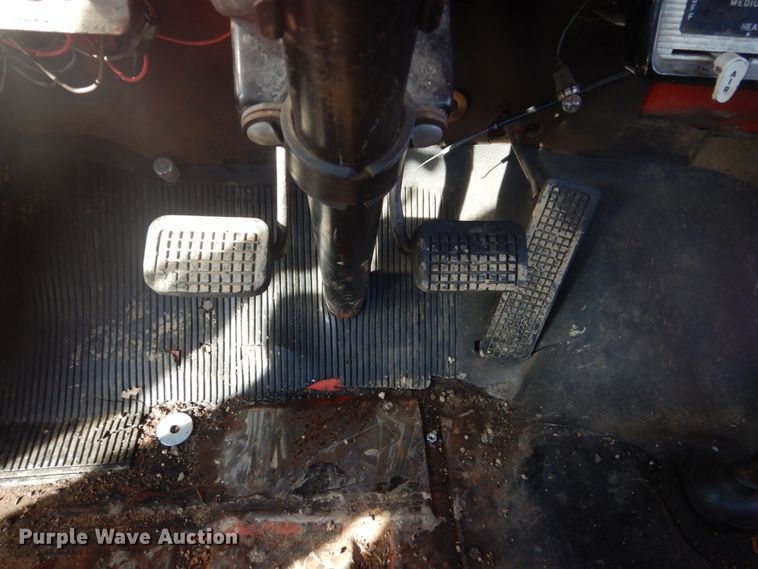 image for item GW9503 1959 Ford F700 truck cab and chassis