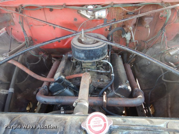 image for item GW9503 1959 Ford F700 truck cab and chassis