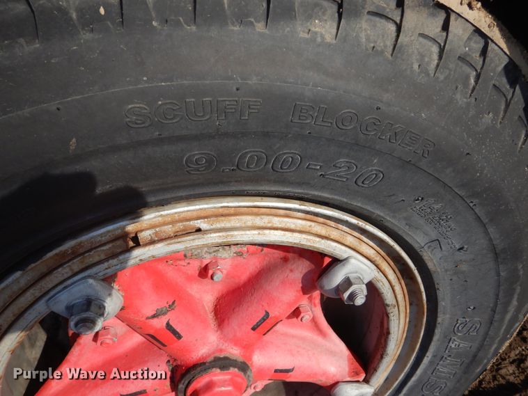 image for item GW9503 1959 Ford F700 truck cab and chassis