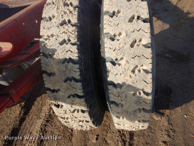 image for item GW9503 1959 Ford F700 truck cab and chassis