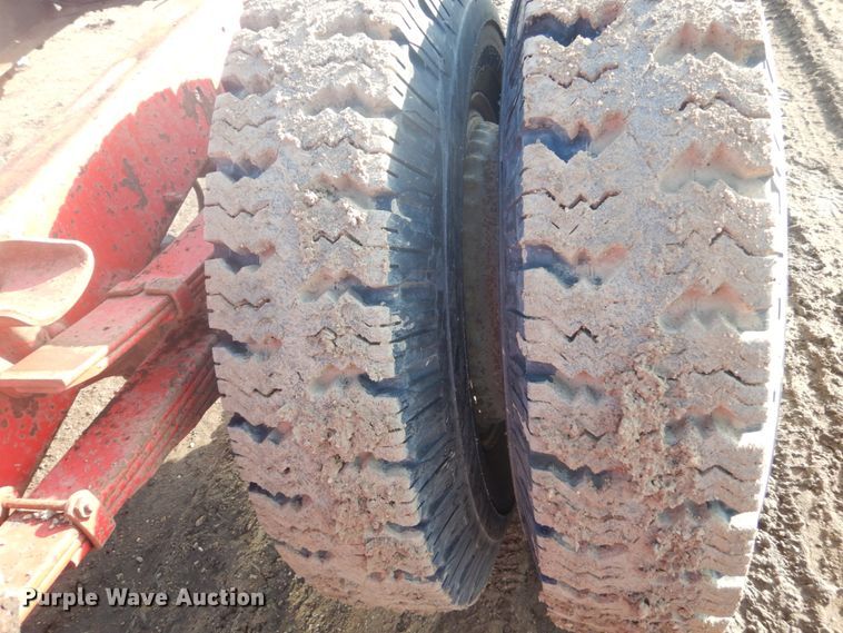 image for item GW9503 1959 Ford F700 truck cab and chassis