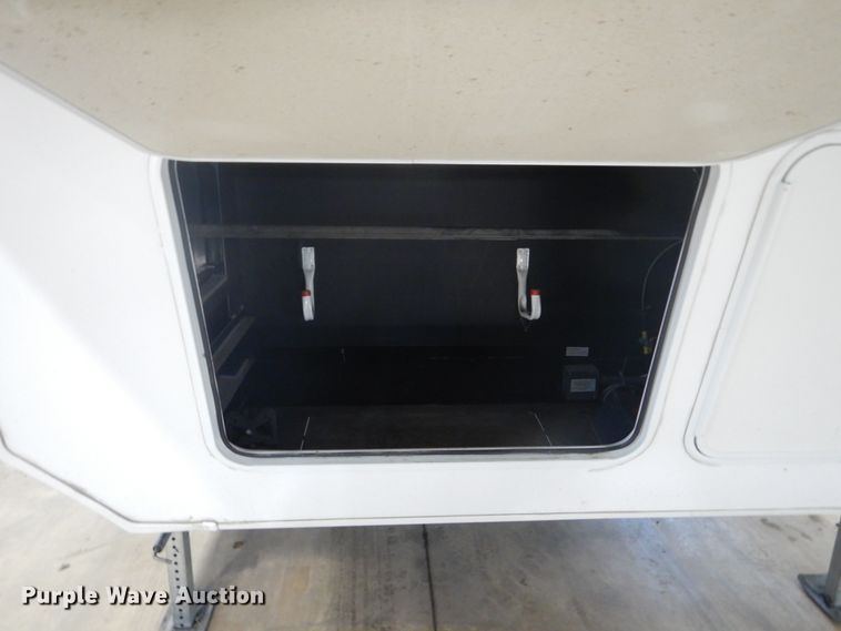 image for item GW9508 2009 Keystone 3665RE camper