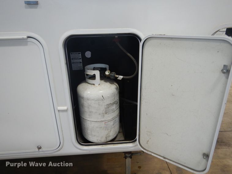 image for item GW9508 2009 Keystone 3665RE camper