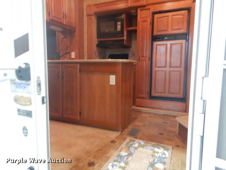 image for item GW9508 2009 Keystone 3665RE camper