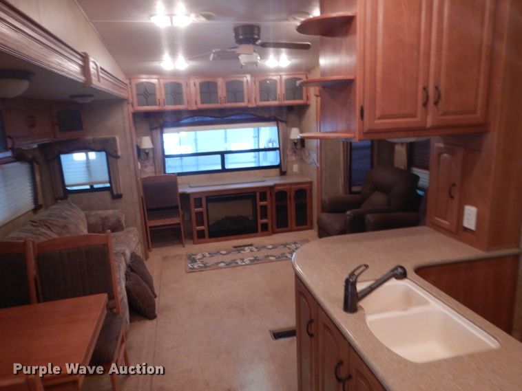 image for item GW9508 2009 Keystone 3665RE camper