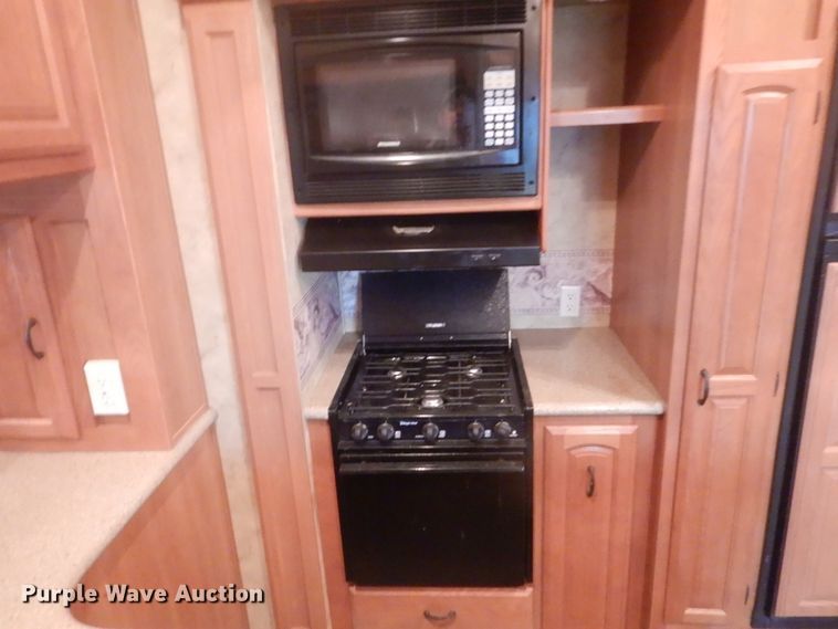 image for item GW9508 2009 Keystone 3665RE camper