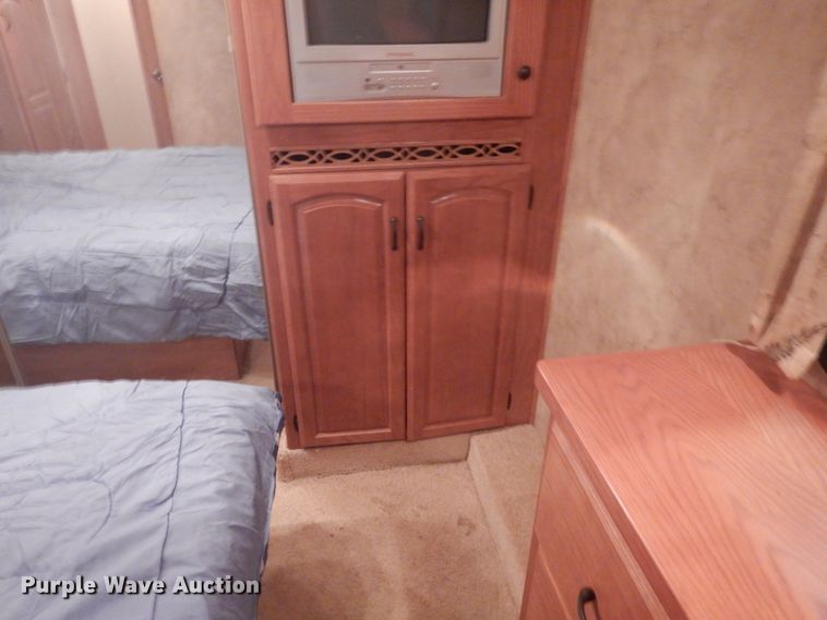 image for item GW9508 2009 Keystone 3665RE camper