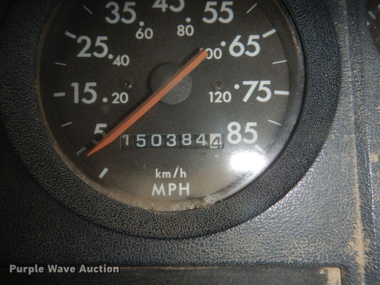 image for item GW9510 1995 Freightliner FL70 propane delivery truck