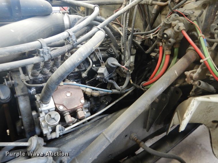 image for item GW9510 1995 Freightliner FL70 propane delivery truck