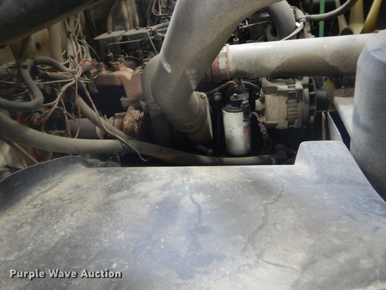 image for item GW9510 1995 Freightliner FL70 propane delivery truck