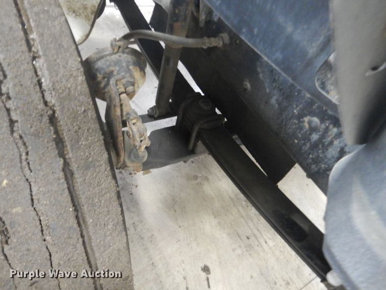 image for item GW9510 1995 Freightliner FL70 propane delivery truck