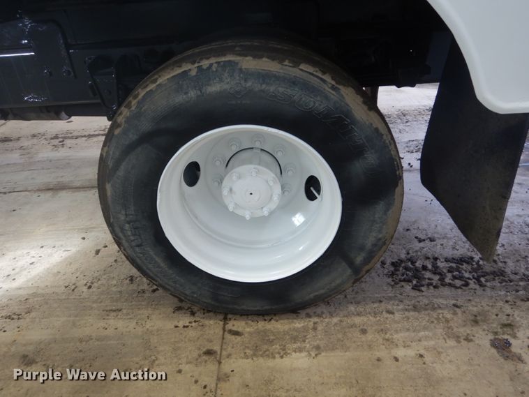 image for item GW9510 1995 Freightliner FL70 propane delivery truck