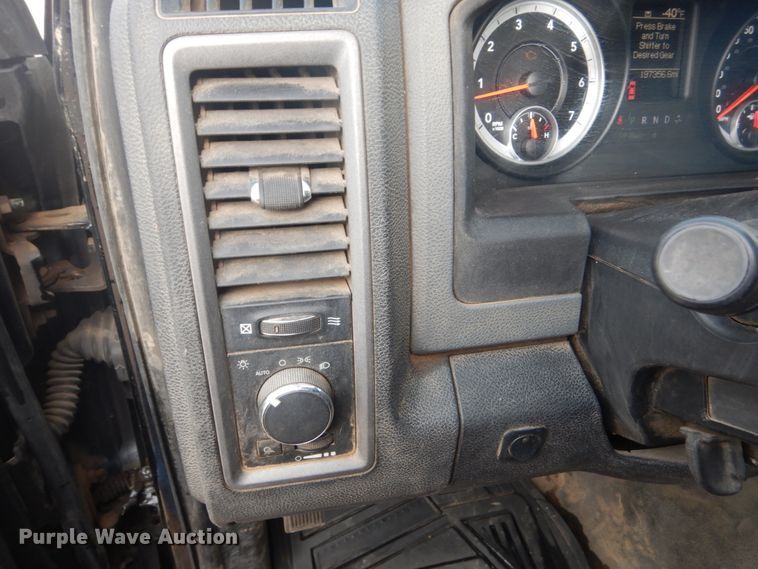 image for item GW9522 2013 Dodge Ram 1500 Quad Cab pickup truck