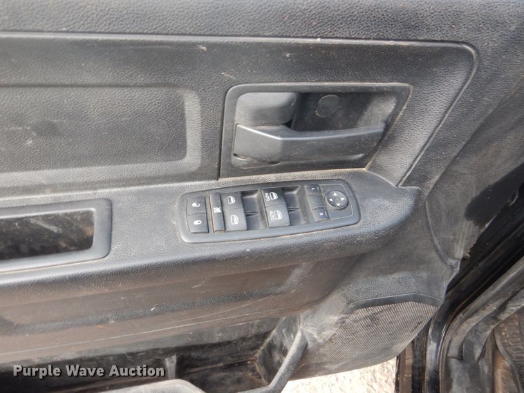 image for item GW9523 2013 Dodge Ram 1500 Quad Cab pickup truck