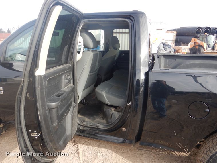 image for item GW9523 2013 Dodge Ram 1500 Quad Cab pickup truck