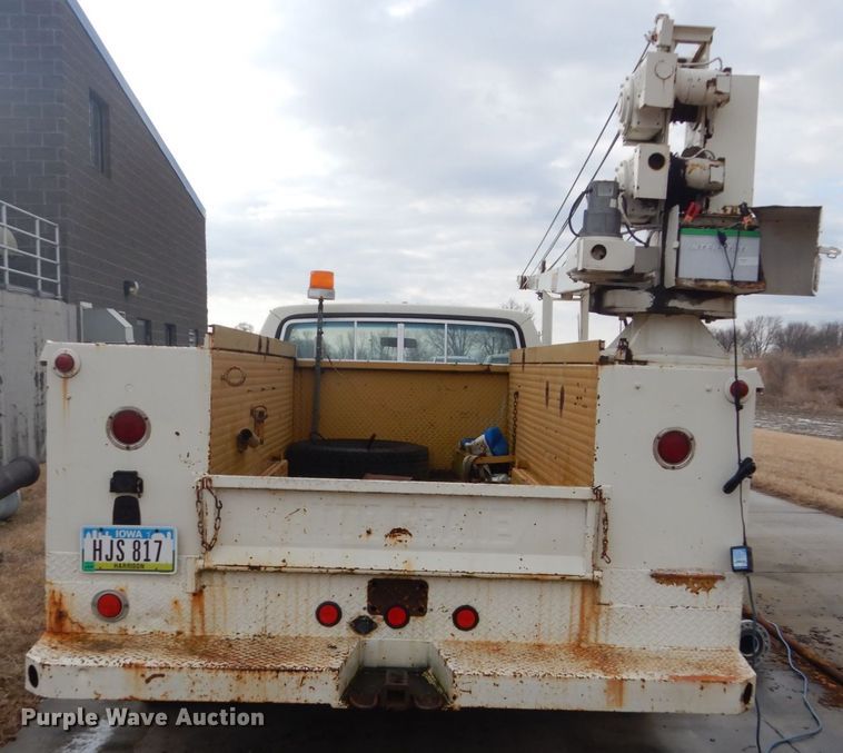 image for item GW9524 1988 Ford F350 utility bed pickup truck with crane