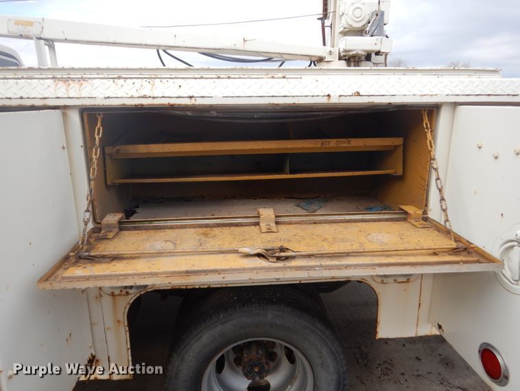 image for item GW9524 1988 Ford F350 utility bed pickup truck with crane