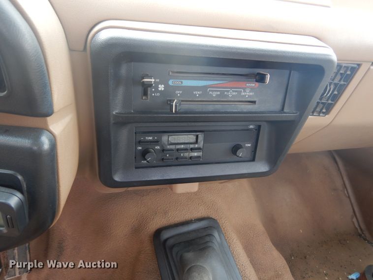 image for item GW9524 1988 Ford F350 utility bed pickup truck with crane