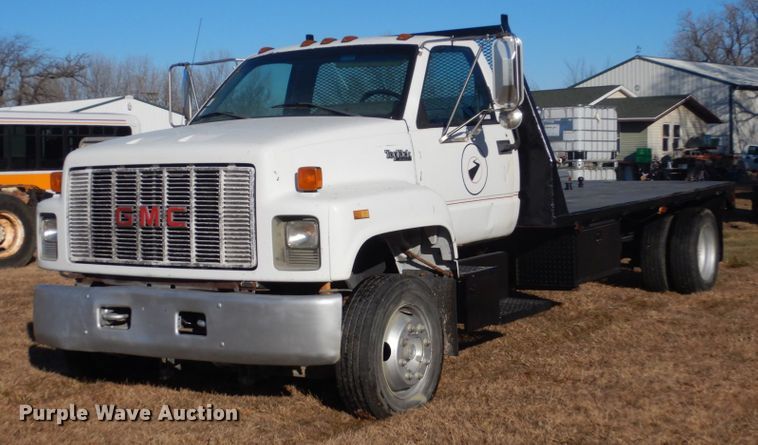 image for item GW9539 1999 GMC TopKick flatbed truck