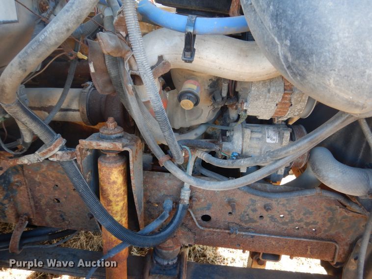 image for item GW9539 1999 GMC TopKick flatbed truck