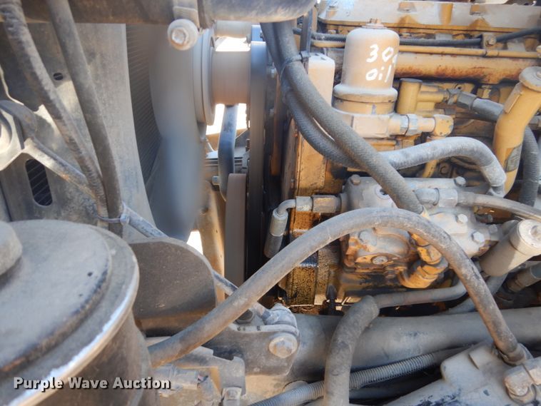 image for item GW9542 1998 Ford 8513 truck cab and chassis