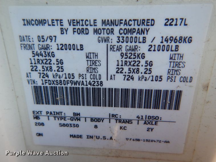 image for item GW9542 1998 Ford 8513 truck cab and chassis