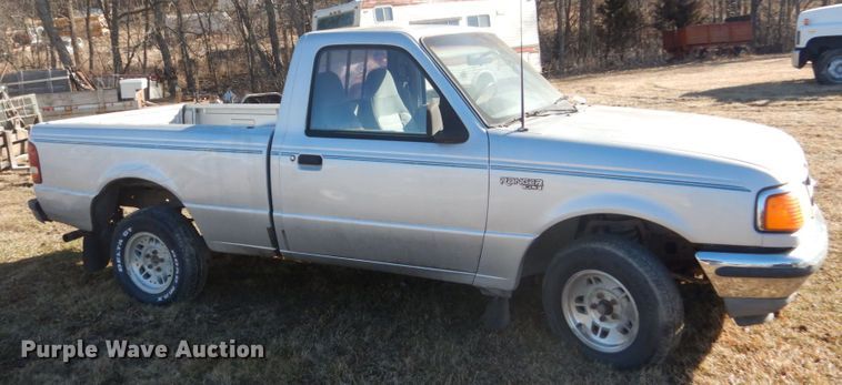 image for item GW9543 1994 Ford Ranger pickup truck