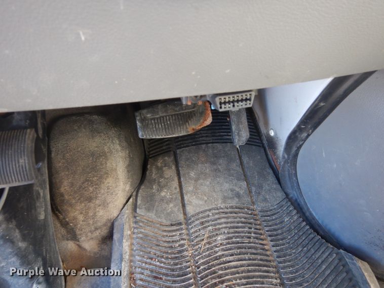 image for item GW9544 2011 Ford Econoline E450 shuttle bus