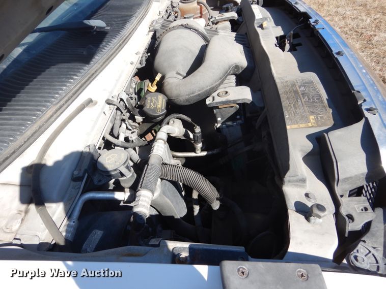 image for item GW9544 2011 Ford Econoline E450 shuttle bus