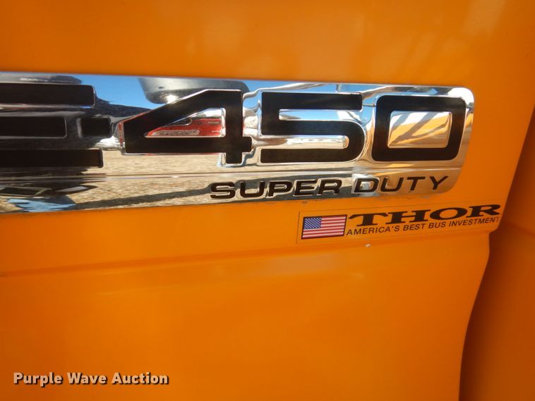 image for item GW9544 2011 Ford Econoline E450 shuttle bus