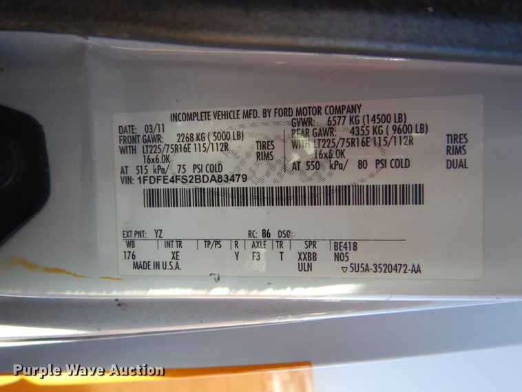 image for item GW9544 2011 Ford Econoline E450 shuttle bus