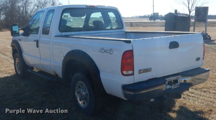 image for item GW9545 2006 Ford F250 Super Duty SuperCab pickup truck