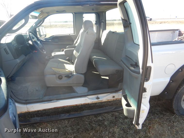 image for item GW9545 2006 Ford F250 Super Duty SuperCab pickup truck