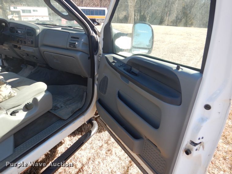 image for item GW9545 2006 Ford F250 Super Duty SuperCab pickup truck