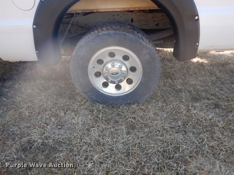 image for item GW9545 2006 Ford F250 Super Duty SuperCab pickup truck