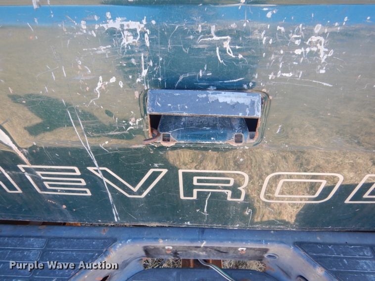 image for item GW9548 1997 Chevrolet C1500 pickup truck