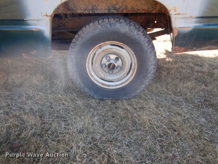 image for item GW9548 1997 Chevrolet C1500 pickup truck