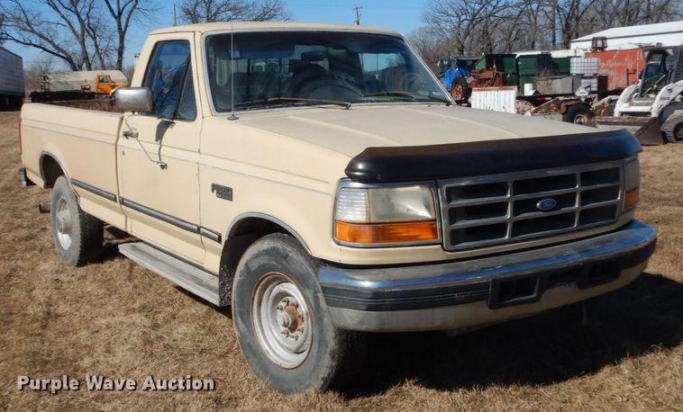 image for item GW9550 1996 Ford F250 Super Duty pickup truck