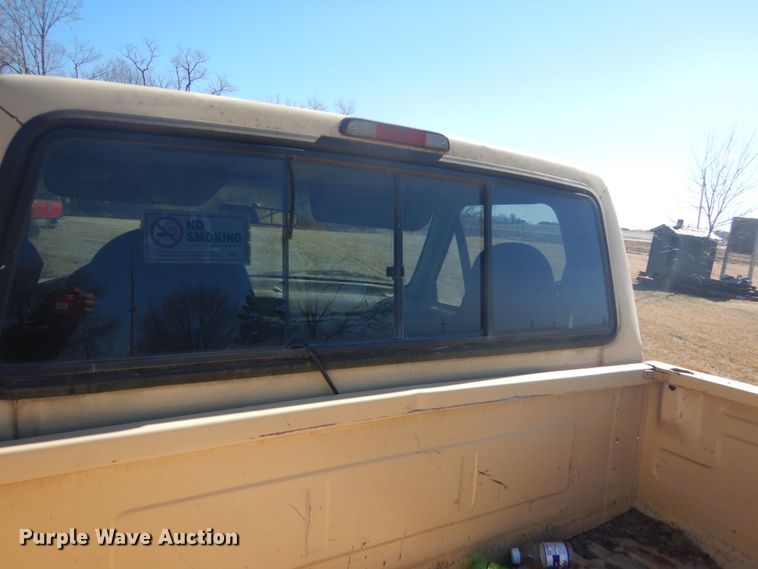 image for item GW9550 1996 Ford F250 Super Duty pickup truck