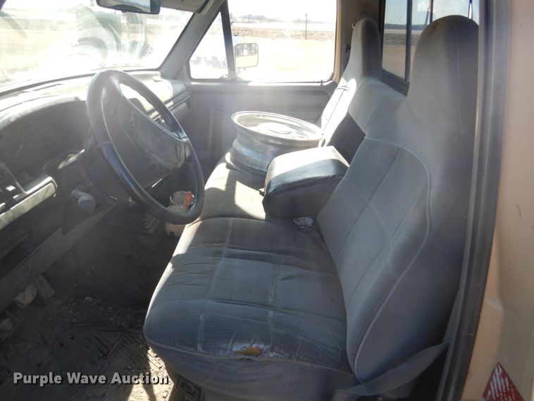 image for item GW9550 1996 Ford F250 Super Duty pickup truck