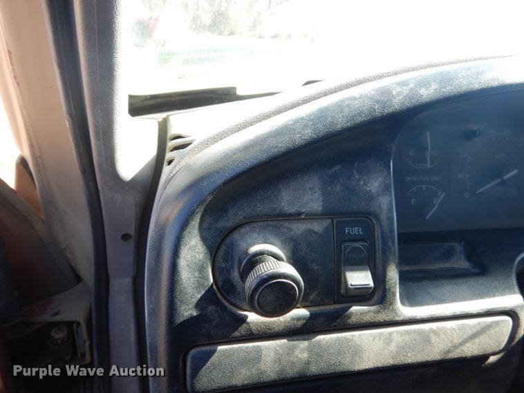 image for item GW9550 1996 Ford F250 Super Duty pickup truck