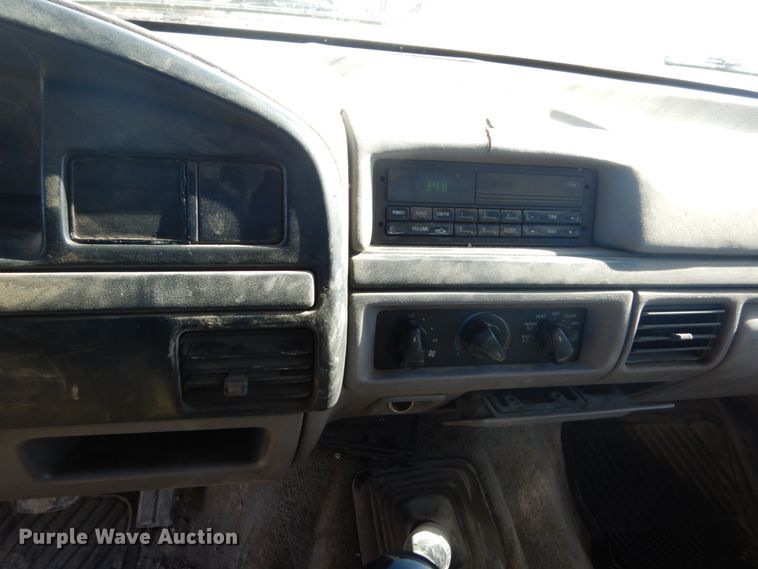 image for item GW9550 1996 Ford F250 Super Duty pickup truck