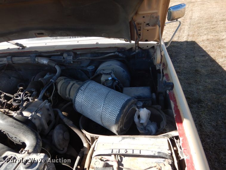 image for item GW9550 1996 Ford F250 Super Duty pickup truck