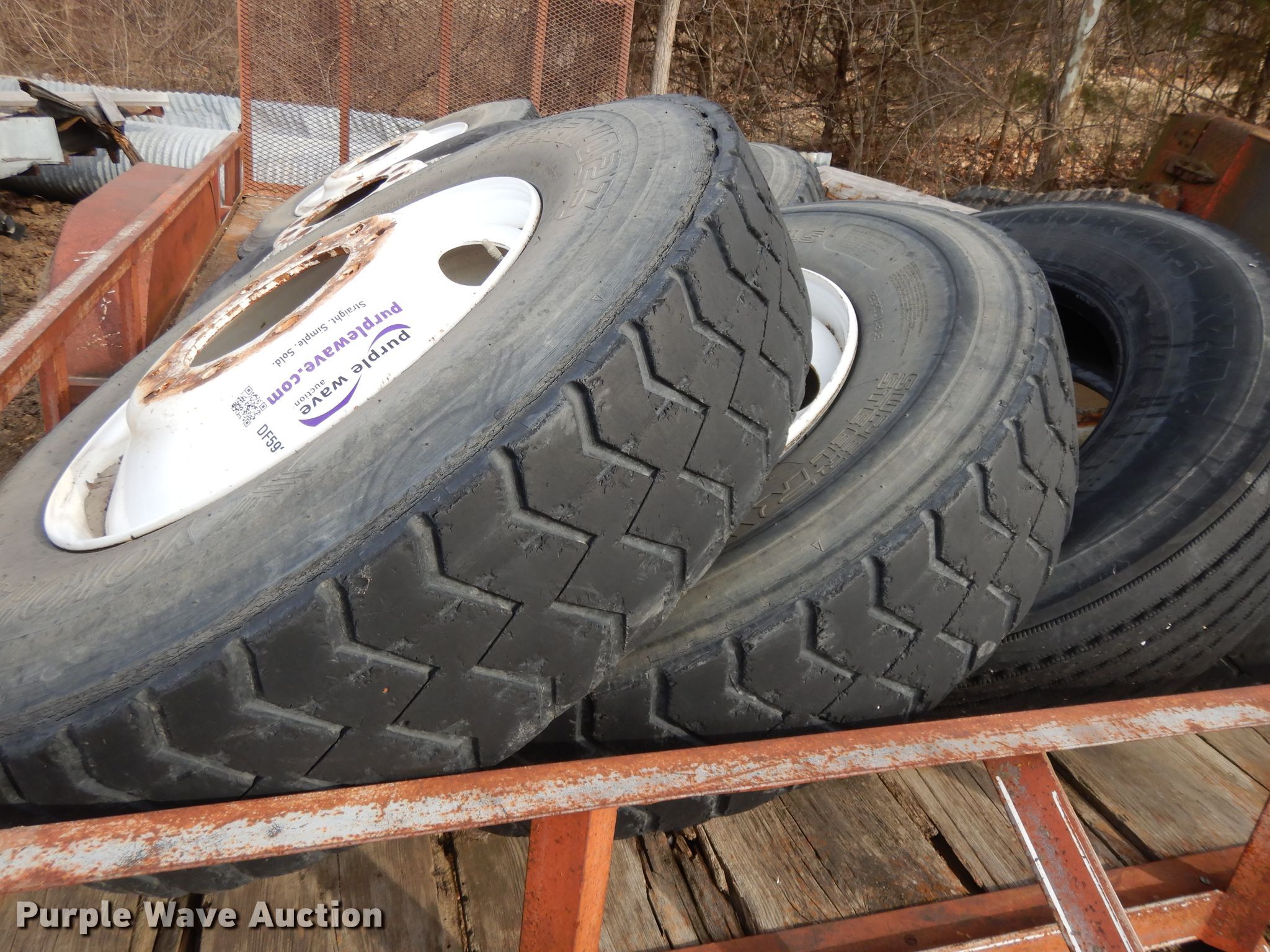 (12) tires in Saint Joseph, MO Item DF5920 sold Purple Wave