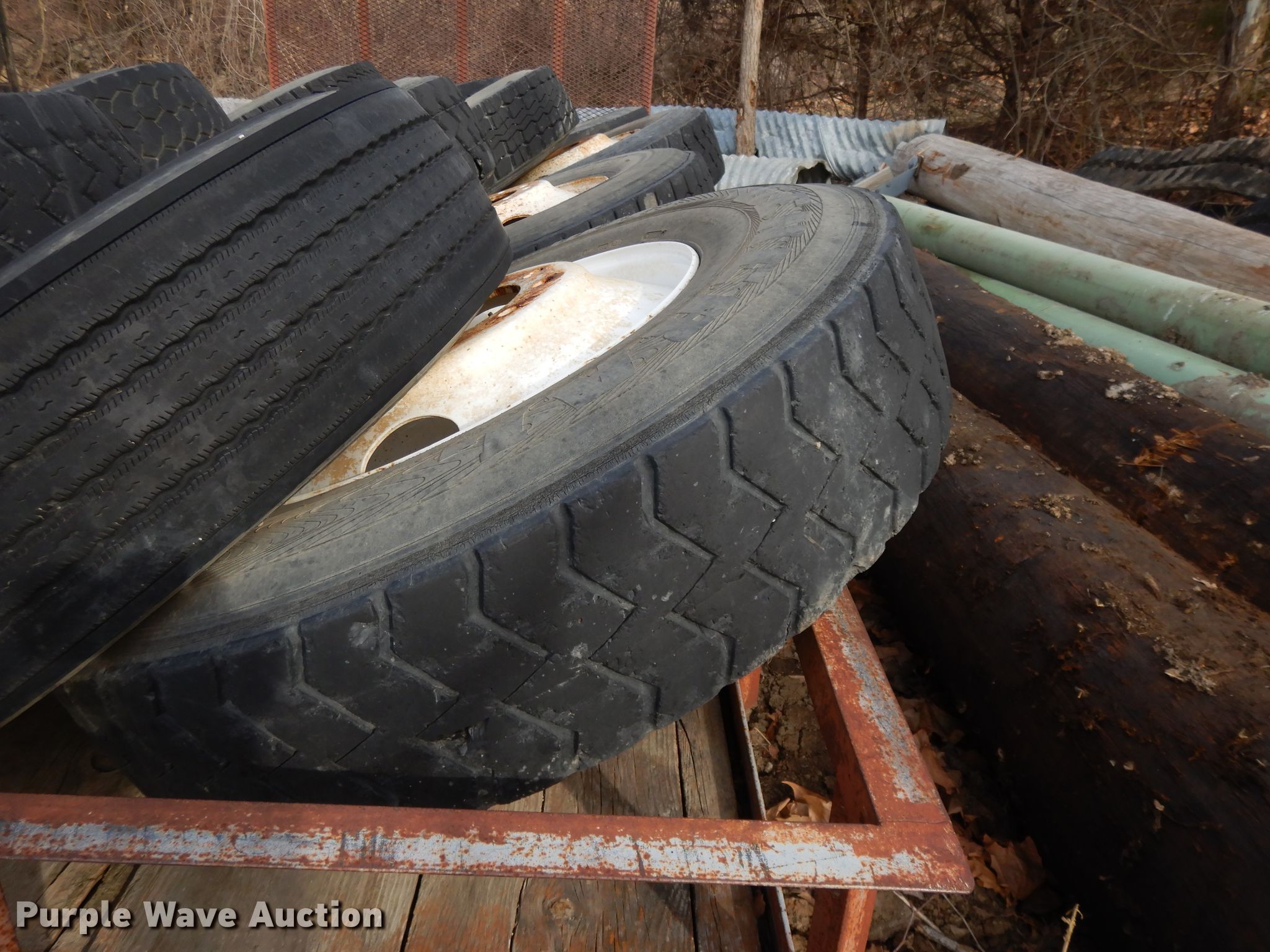 (12) tires in Saint Joseph, MO Item DF5920 sold Purple Wave